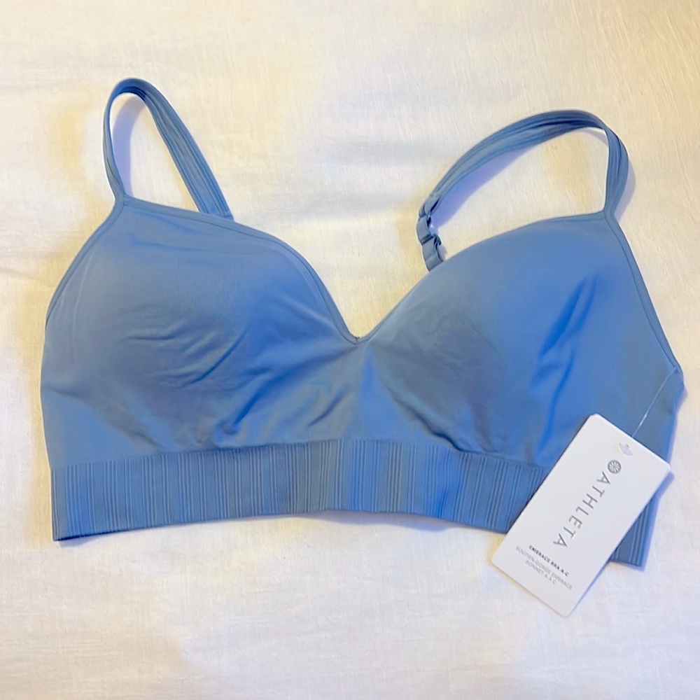 Athleta embrace bra